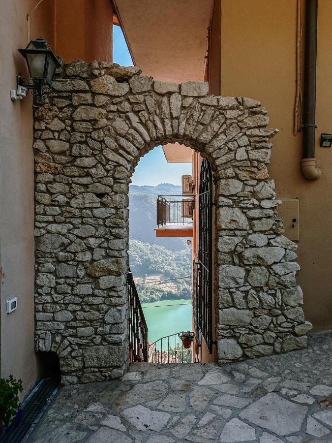 Lago Del Turano - La Taverna Con Cucina Open Space E Free Wi-Fi Ascrea Экстерьер фото