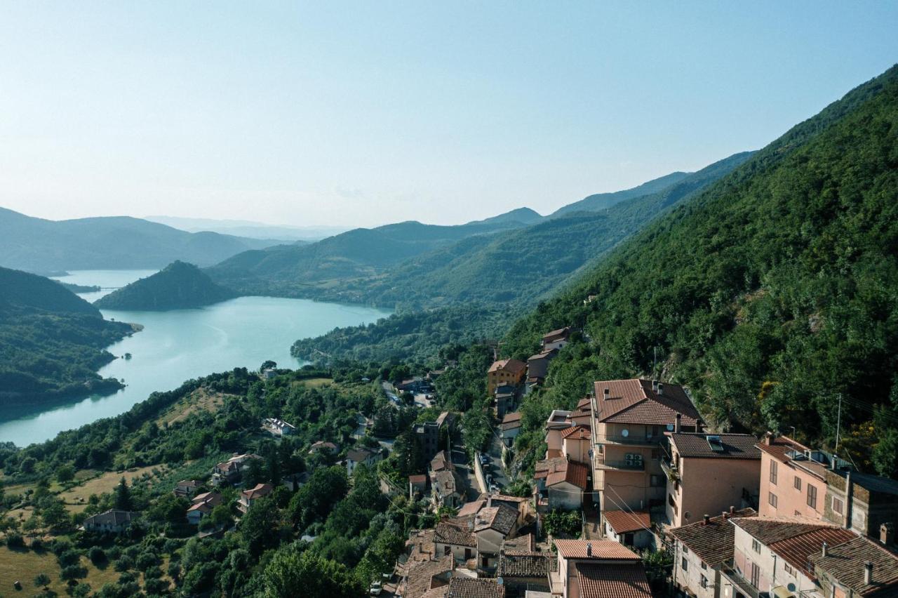Lago Del Turano - La Taverna Con Cucina Open Space E Free Wi-Fi Ascrea Экстерьер фото